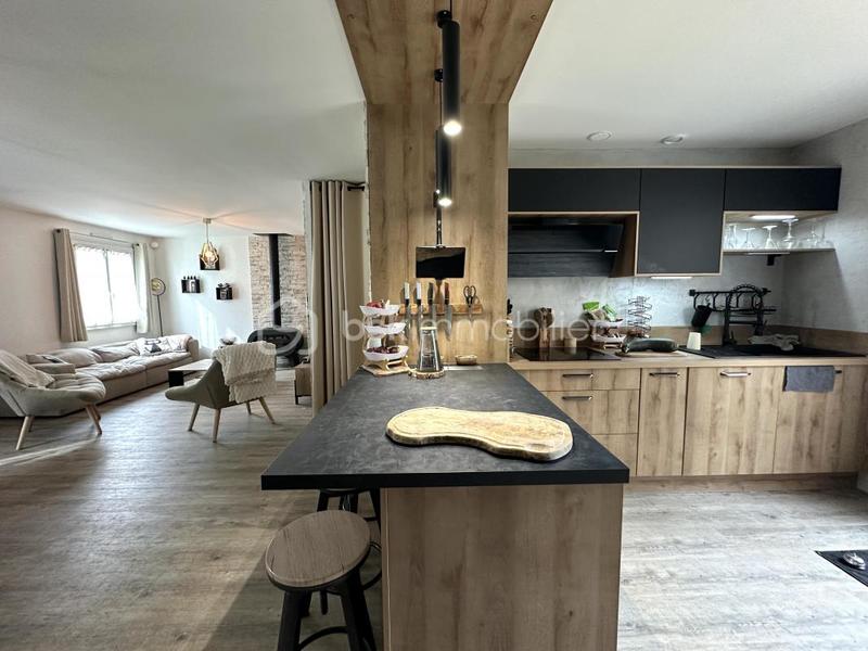 Maison - 150 m² - 7 pièces