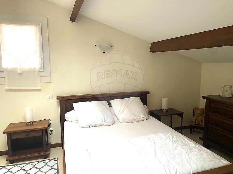 Propriété - 325 m² - 6 pièces