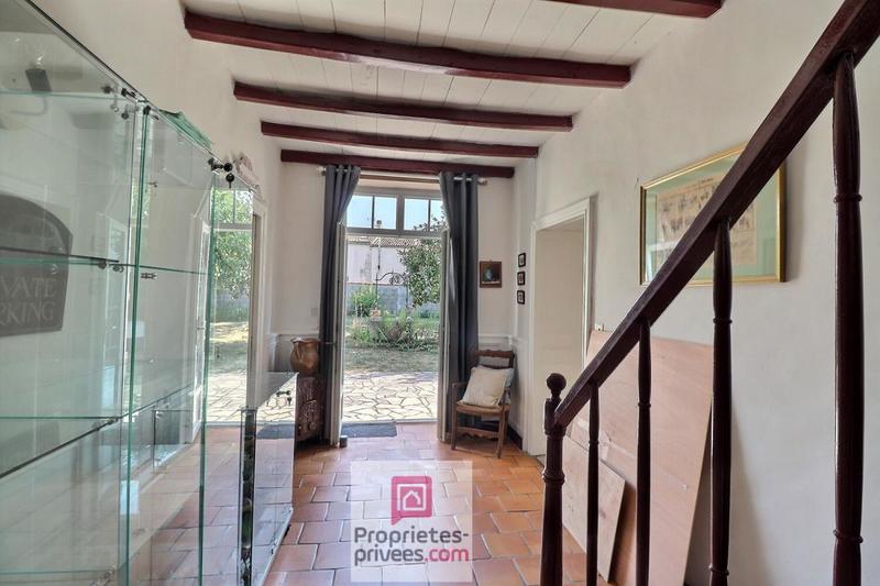 Maison - 433 m² - 19 pièces