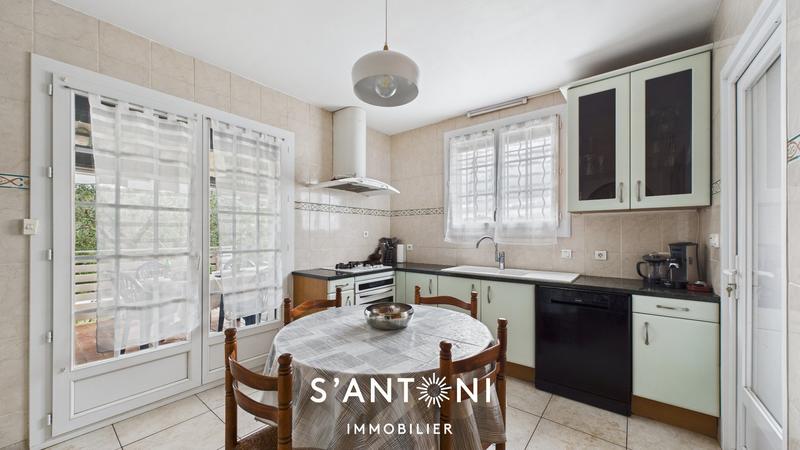 Maison - 138 m² - 6 pièces