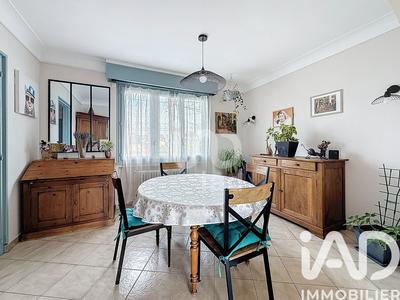 Maison - 105 m² - 6 pièces