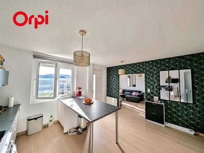 Appartement - 114 m² - 5 pièces