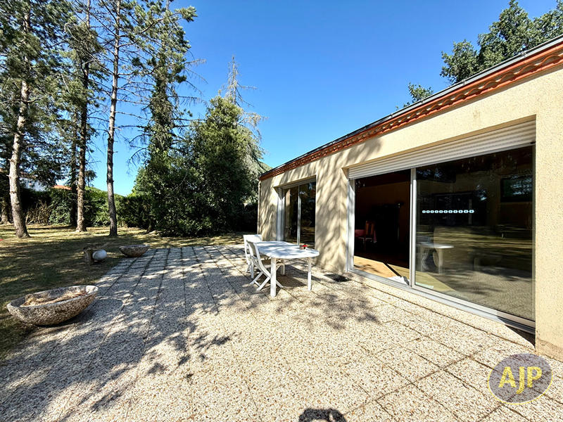 Maison - 143 m² - 5 pièces
