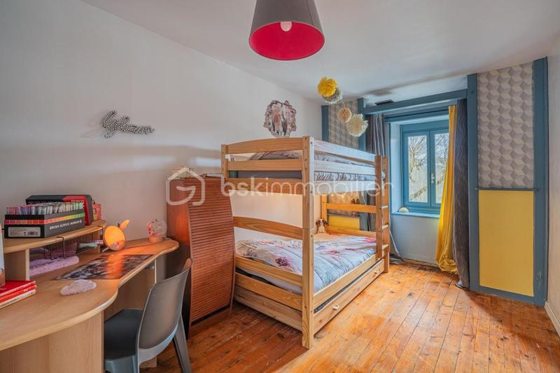 Appartement - 100 m² - 4 pièces