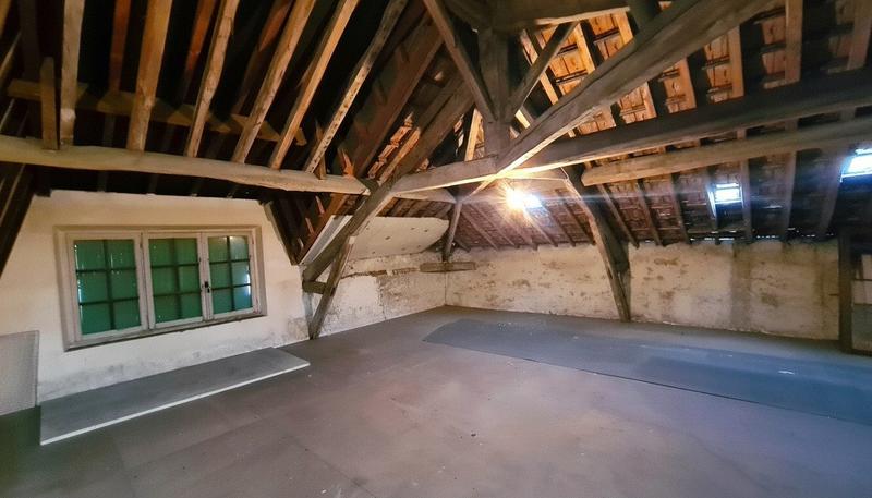 Maison - 306 m² - 11 pièces