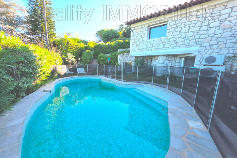 Maison - 150 m² - 5 pièces