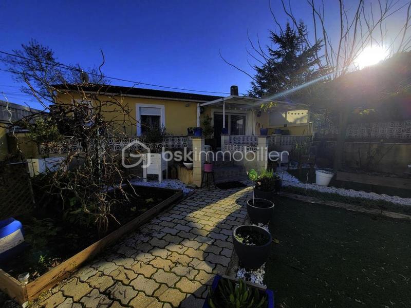 Maison - 86 m² - 4 pièces