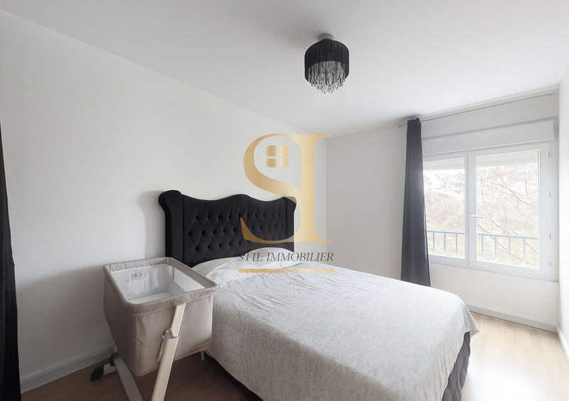 Appartement - 77 m² - 4 pièces