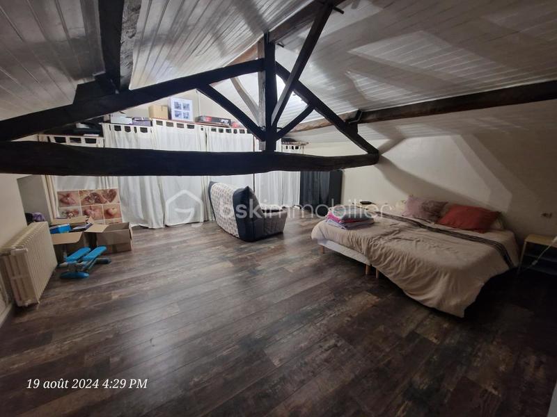 Longère - 213 m² - 6 pièces