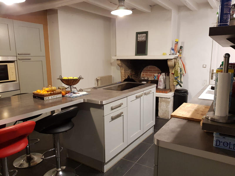 Maison - 300 m² - 8 pièces