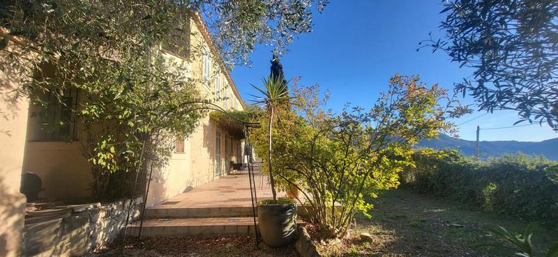 Maison - 170 m² - 6 pièces