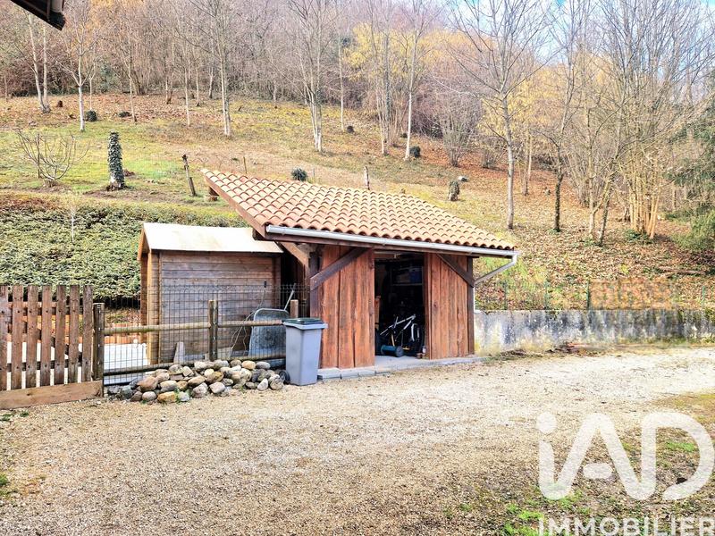 Maison - 94 m² - 7 pièces