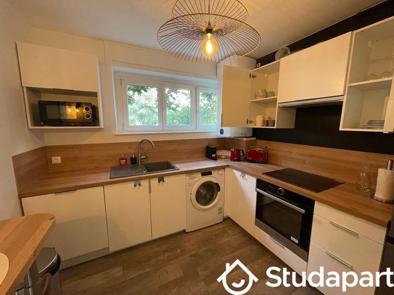 Chambre - 13 m² - 1 pièce