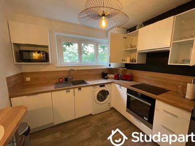 Chambre - 13 m² - 1 pièce