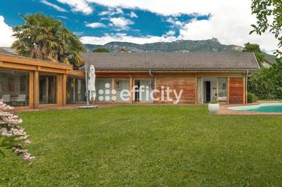 Maison de bois - 200 m² - 5 pièces