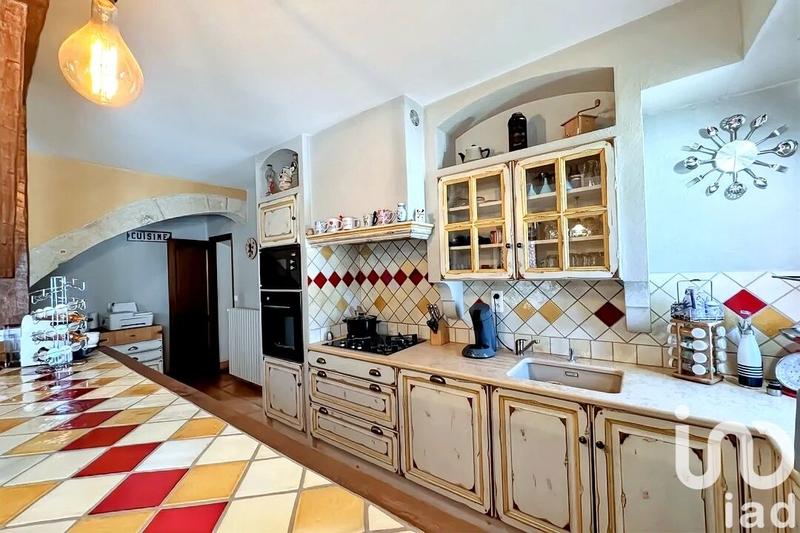 Maison - 195 m² - 7 pièces