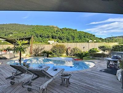 Villa - 110 m² - 6 pièces