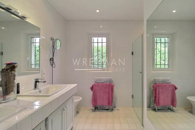 Villa - 177 m² - 6 pièces