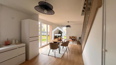 Appartement - 93 m² - 5 pièces