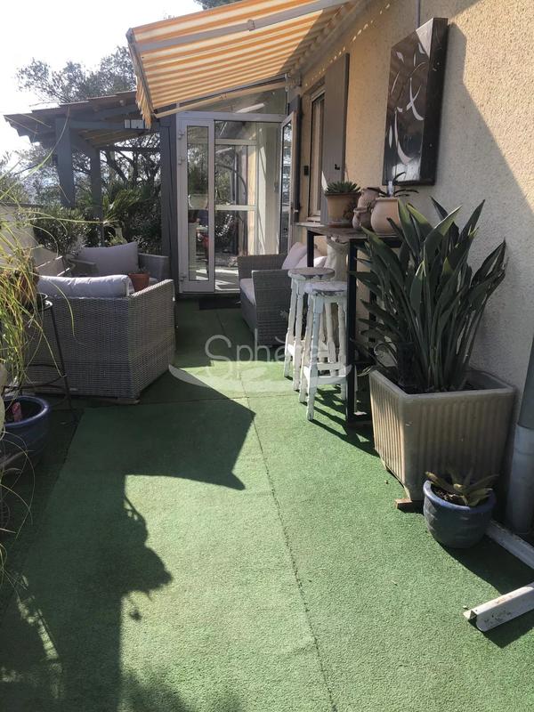 Villa - 80 m² - 4 pièces