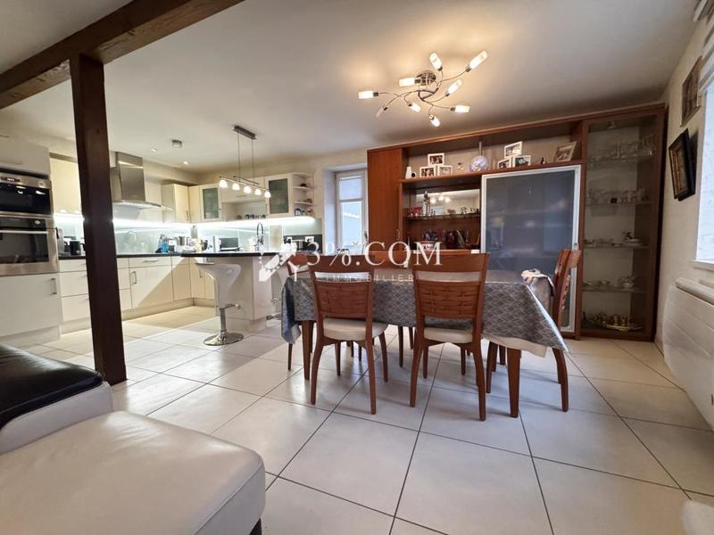 Duplex - 111 m² - 5 pièces