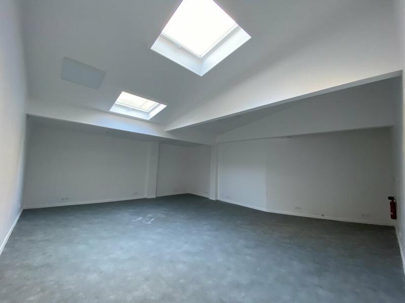 Bureau - 145 m²