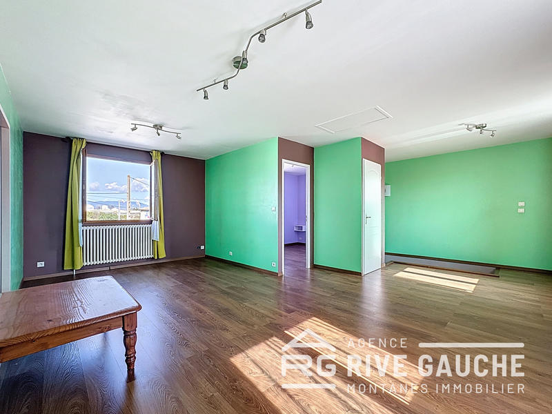 Maison - 258 m² - 10 pièces