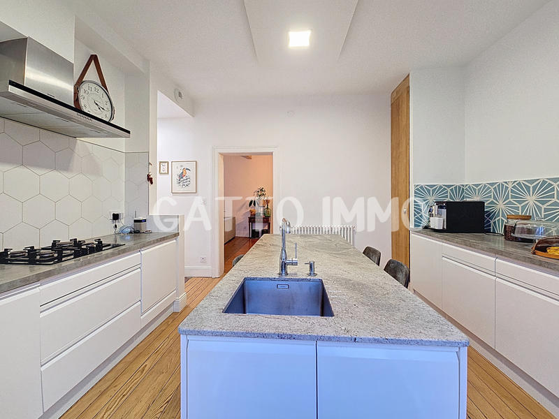 Maison - 140 m² - 5 pièces