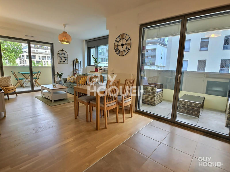 Appartement - 80 m² - 4 pièces