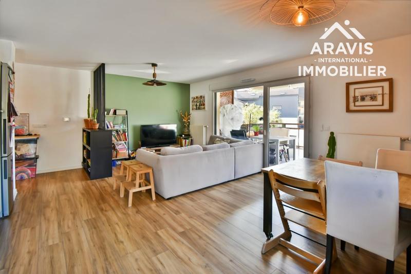 Appartement - 82 m² - 4 pièces