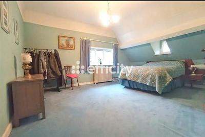 Maison - 171 m² - 6 pièces