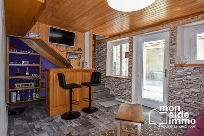 Maison - 104 m² - 5 pièces