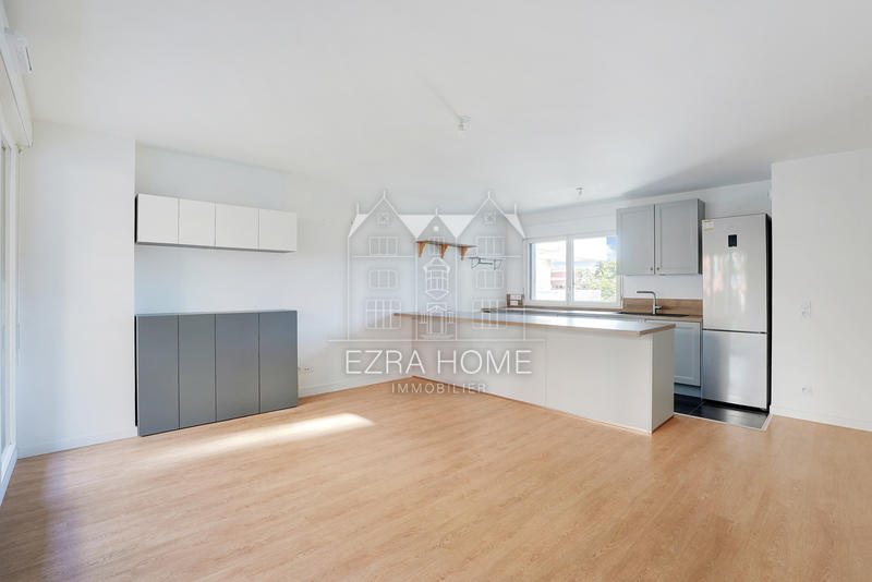 Appartement - 80 m² - 4 pièces