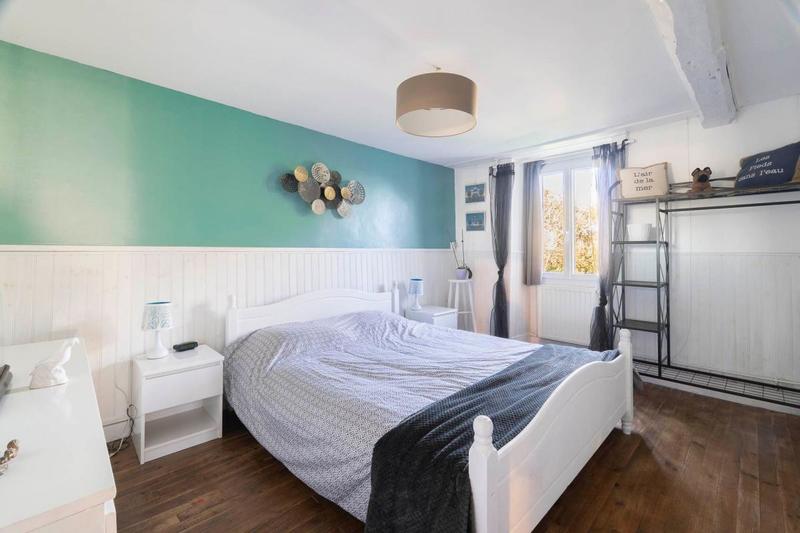 Maison - 235 m² - 5 pièces