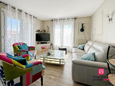 Maison - 98 m² - 5 pièces