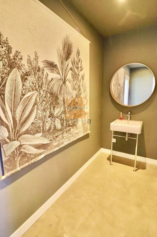 Maison - 190 m² - 4 pièces