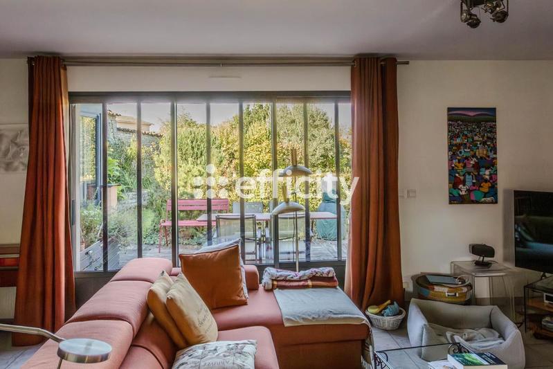 Maison - 140 m² - 6 pièces