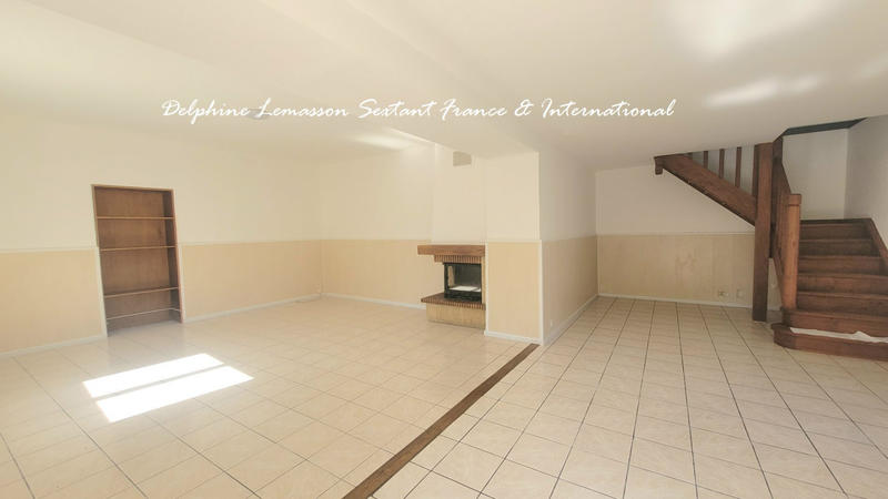 Maison - 240 m² - 12 pièces