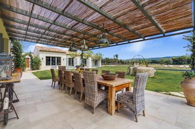 Maison - 480 m² - 8 pièces