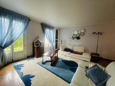 Maison - 186 m² - 6 pièces