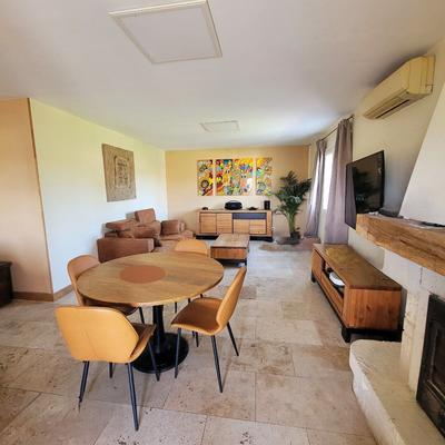 Maison - 300 m² - 10 pièces