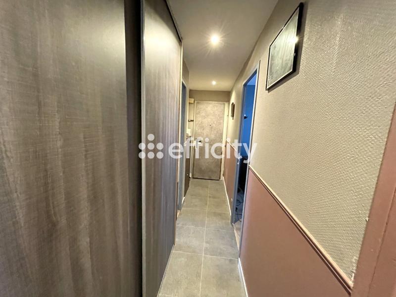 Appartement ancien - 61 m² - 3 pièces