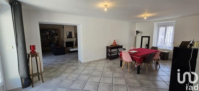 Maison - 208 m² - 7 pièces