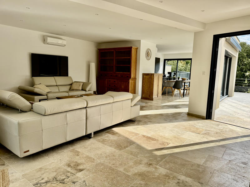 Villa - 160 m² - 6 pièces