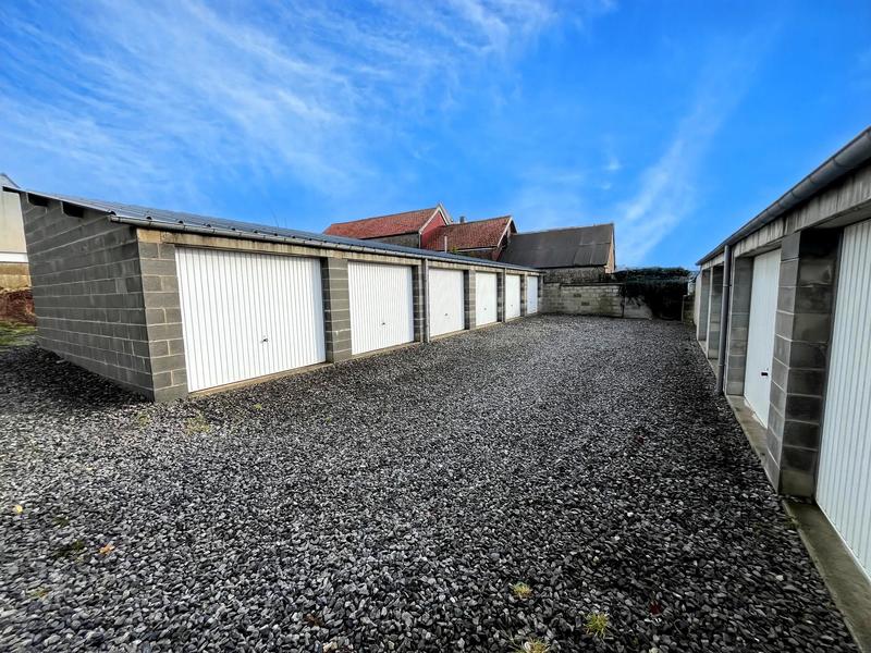 Parking / Garage - 320 m²