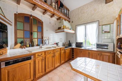 Maison ancienne - 177 m² - 7 pièces