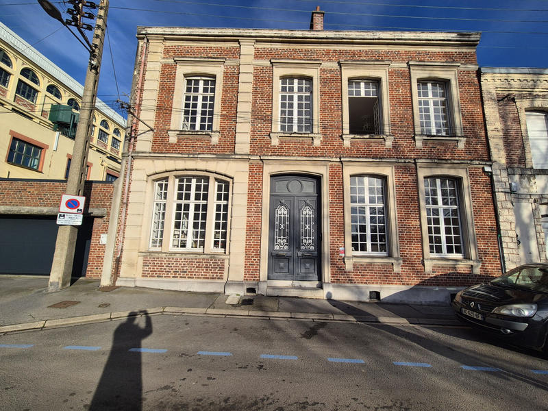 Maison - 310 m² - 10 pièces