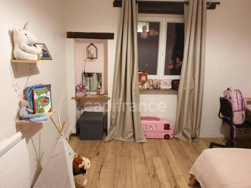 Maison de village - 100 m² - 4 pièces