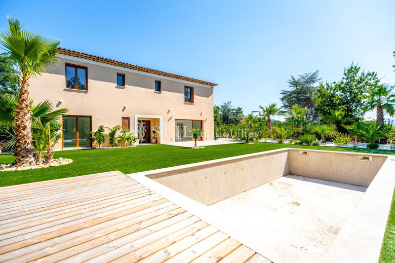 Villa - 190 m² - 6 pièces
