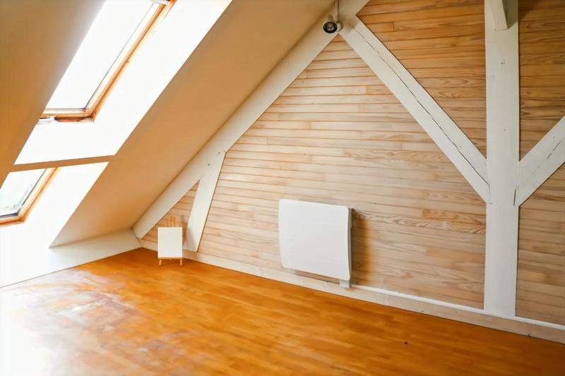 Maison - 360 m² - 8 pièces